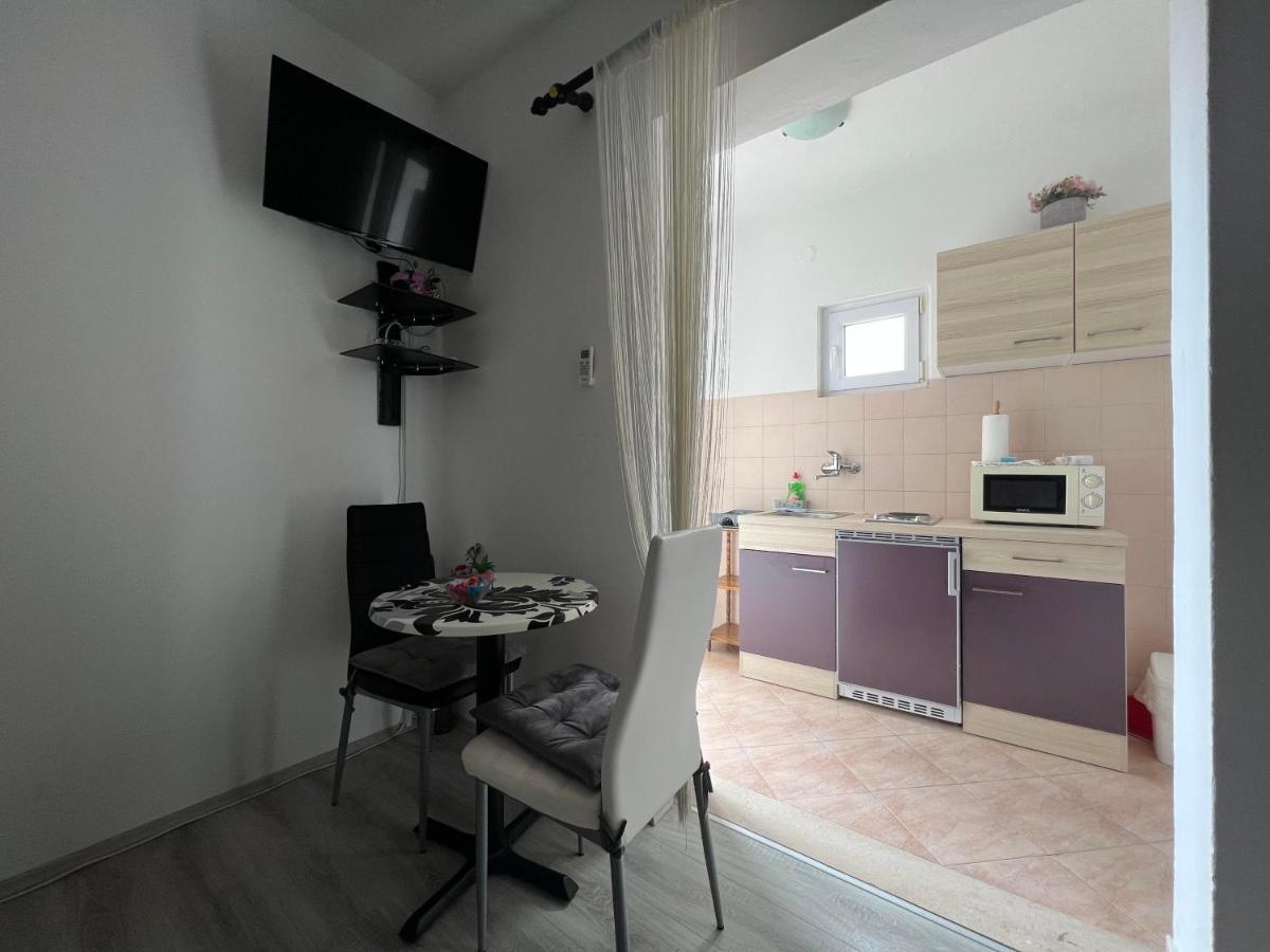 Apartment Lira 2 Mlini Bagian luar foto