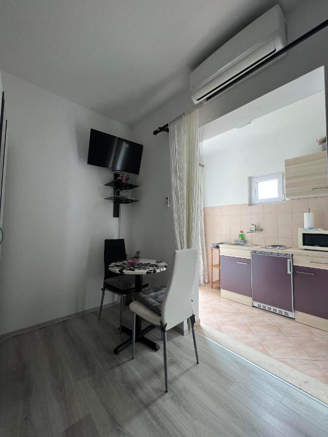 Apartment Lira 2 Mlini Bagian luar foto